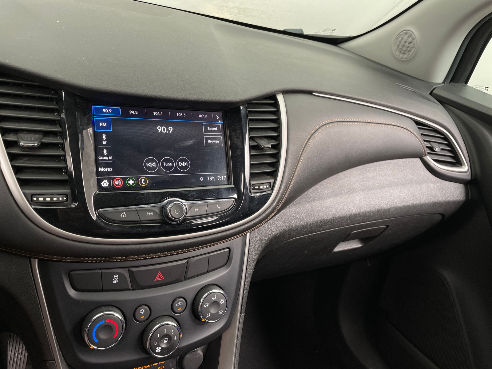 Thumbnail: 2018 Chevrolet Trax - 4