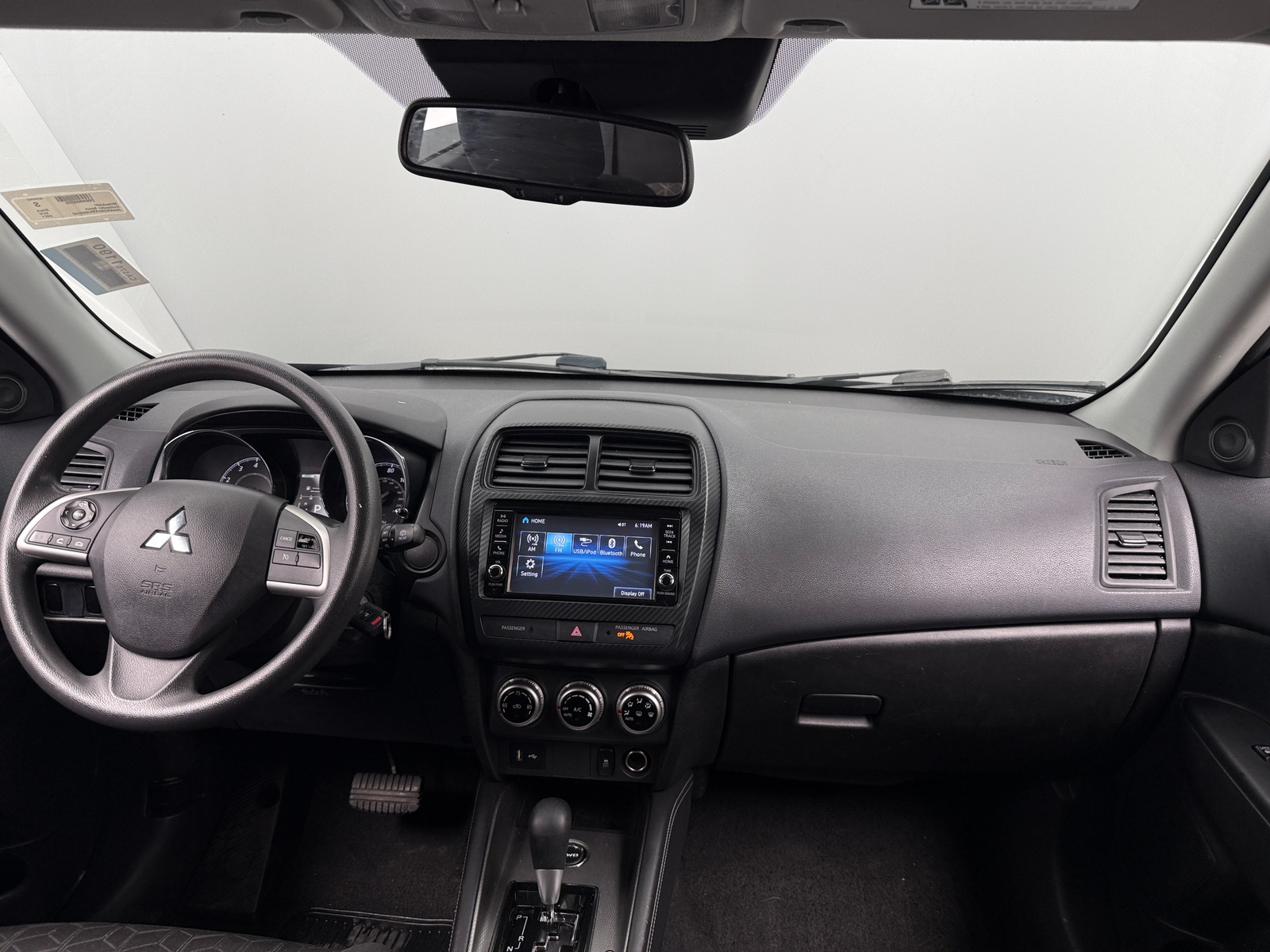 Thumbnail: 2021 Mitsubishi Outlander Sport - 3