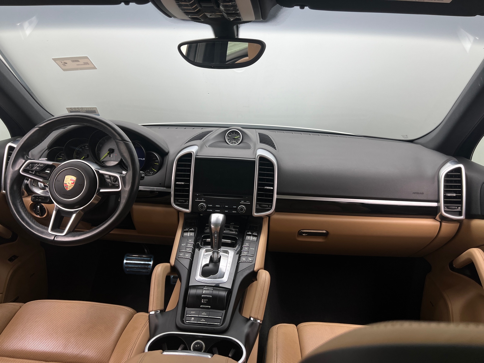 Thumbnail: 2018 Porsche Cayenne - 2