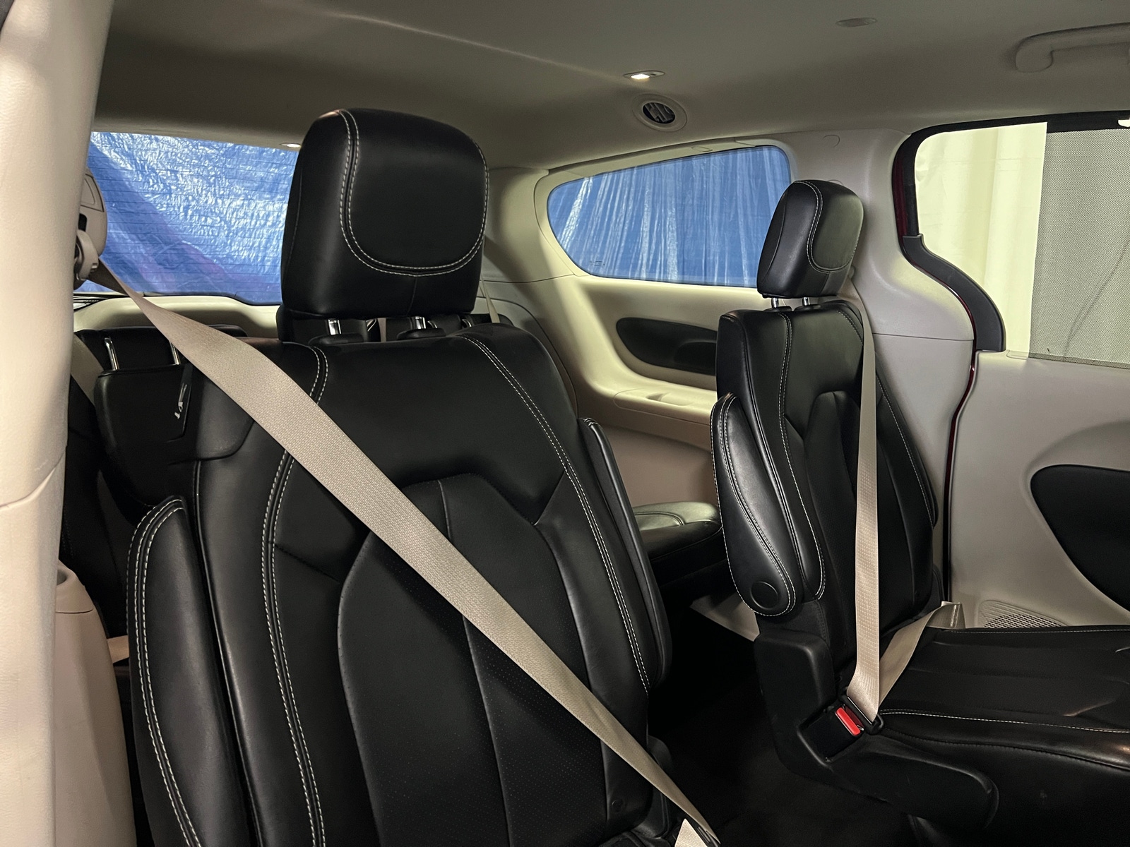 Thumbnail: 2023 Chrysler Pacifica - 5