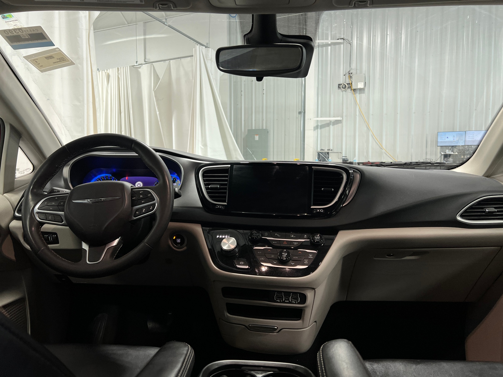 Thumbnail: 2023 Chrysler Pacifica - 2