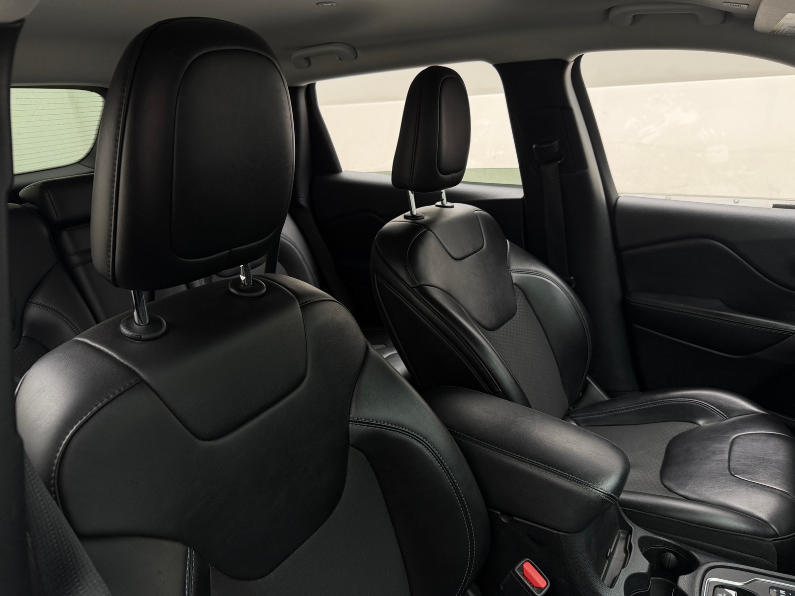 Thumbnail: 2019 Jeep Cherokee - 2