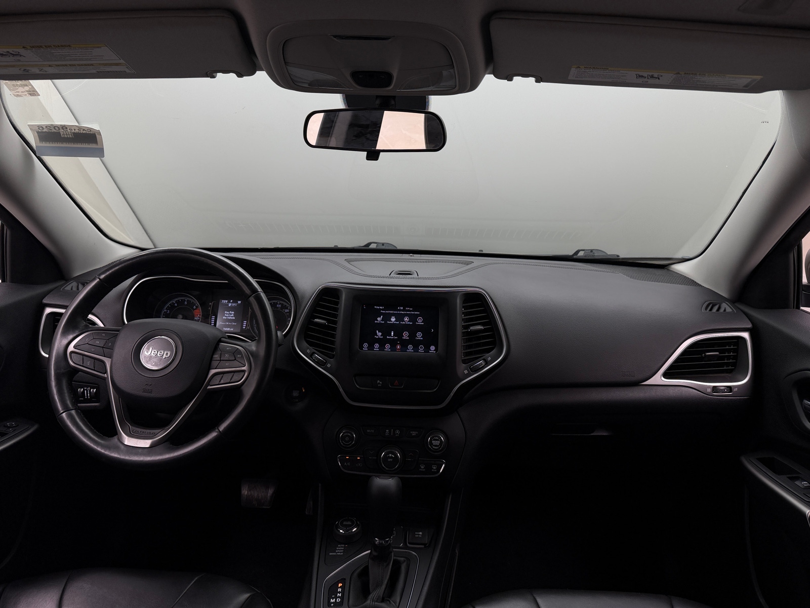 Thumbnail: 2019 Jeep Cherokee - 3