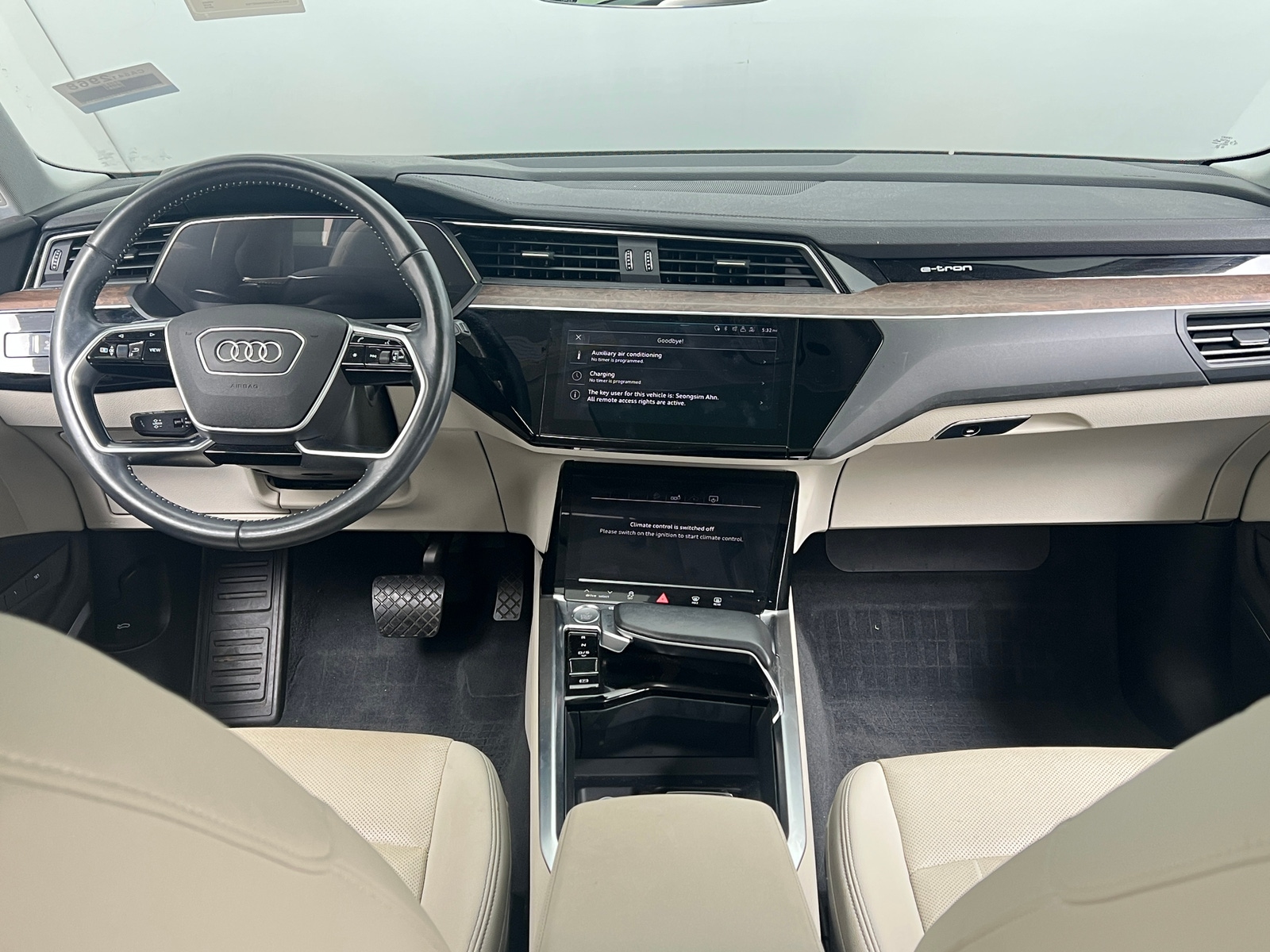 Thumbnail: 2019 Audi e-tron - 2