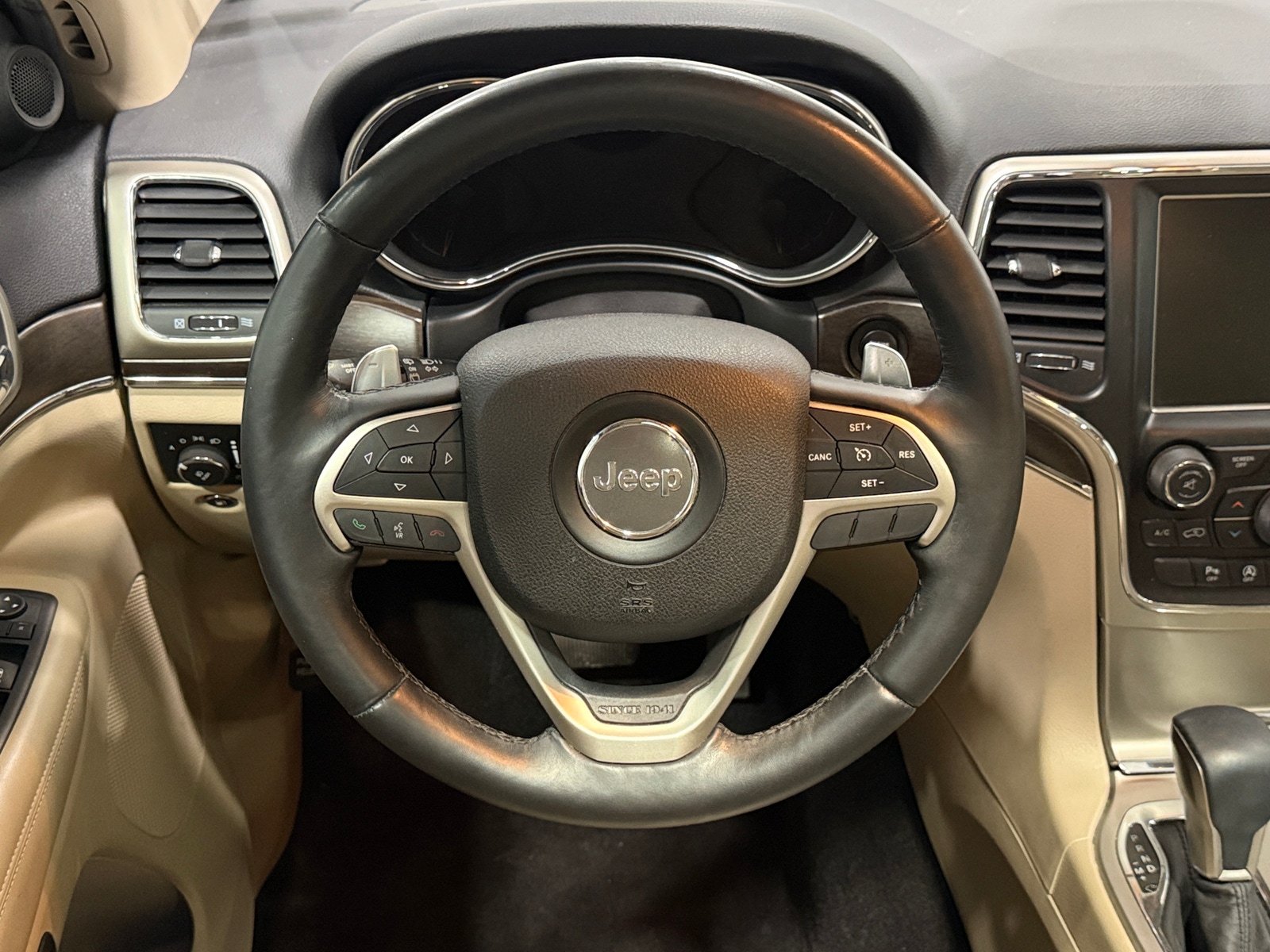 Thumbnail: 2016 Jeep Grand Cherokee - 4