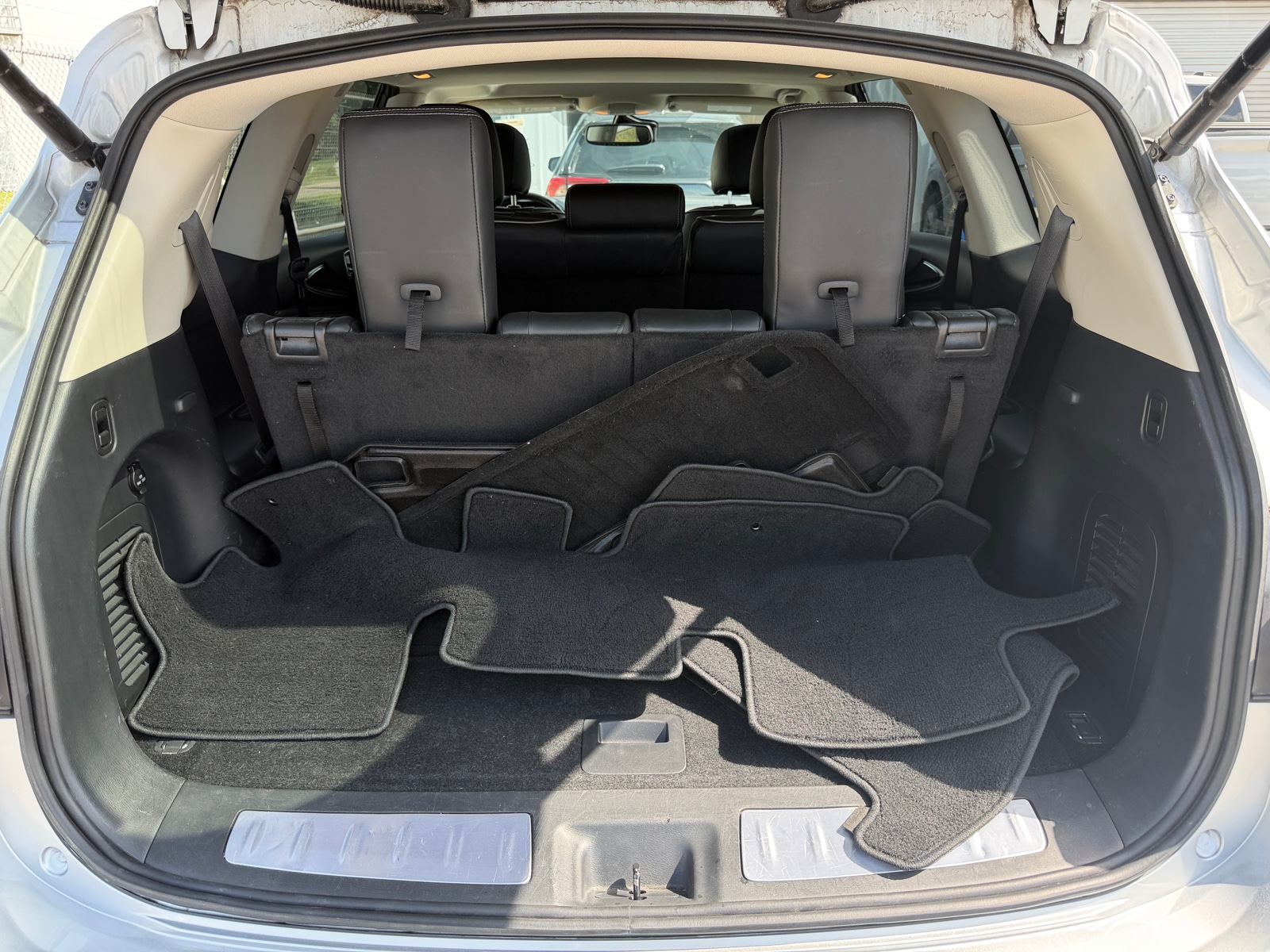 Thumbnail: 2019 INFINITI QX60 - 6
