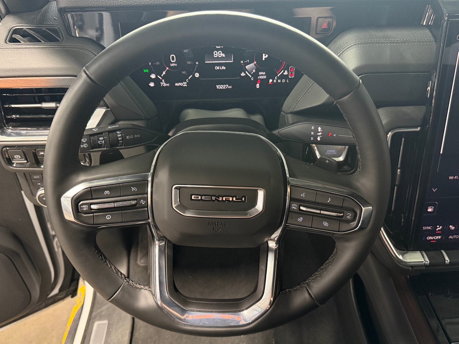 Thumbnail: 2025 GMC Yukon XL - 4