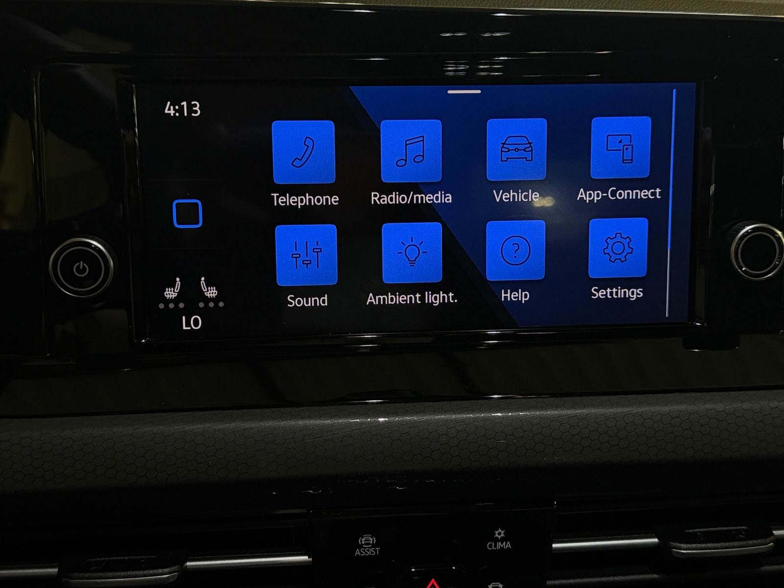 Thumbnail: 2023 Volkswagen Golf - 4