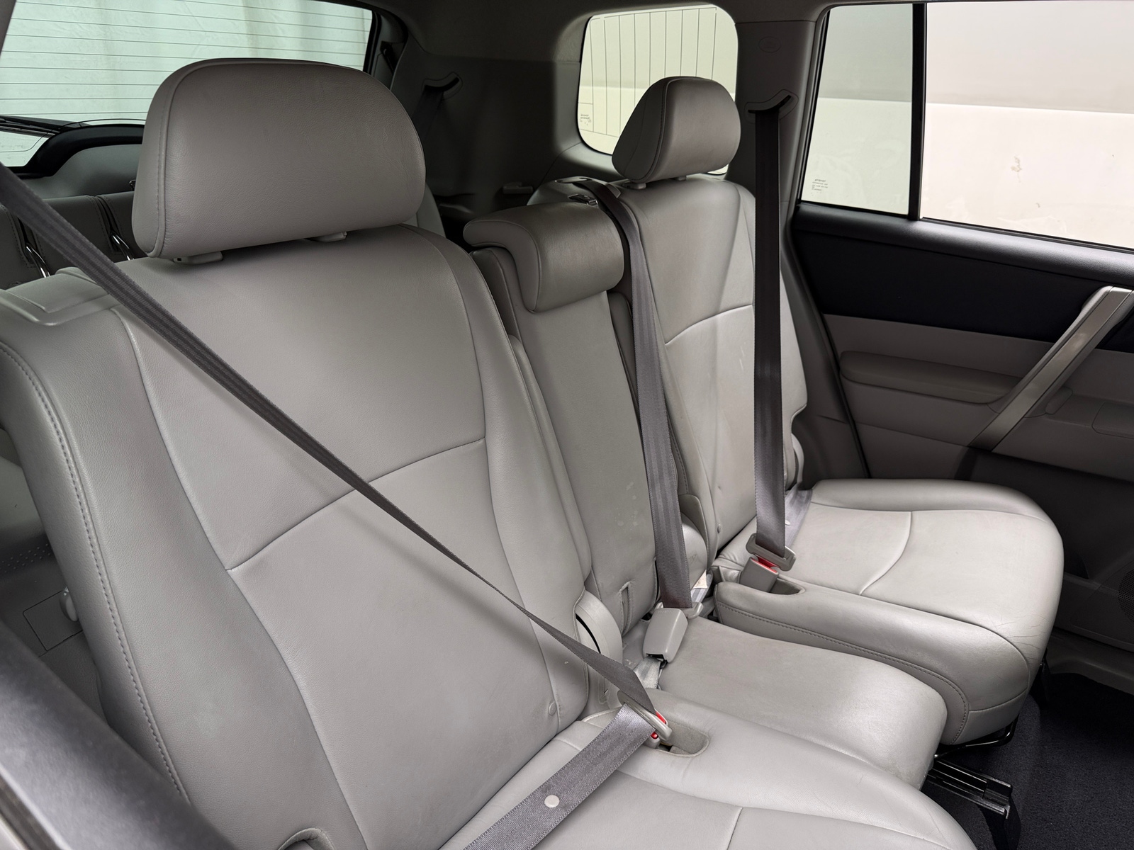 Thumbnail: 2013 Toyota Highlander - 6