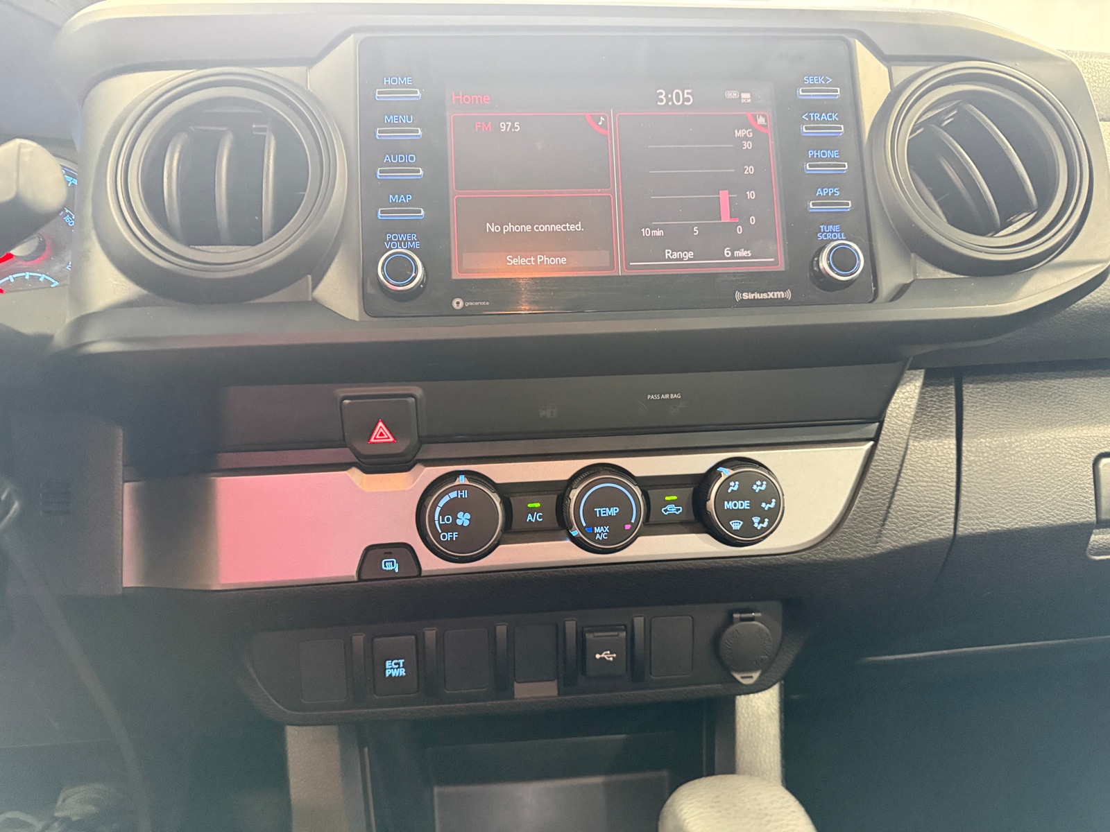 Thumbnail: 2021 Toyota Tacoma - 4