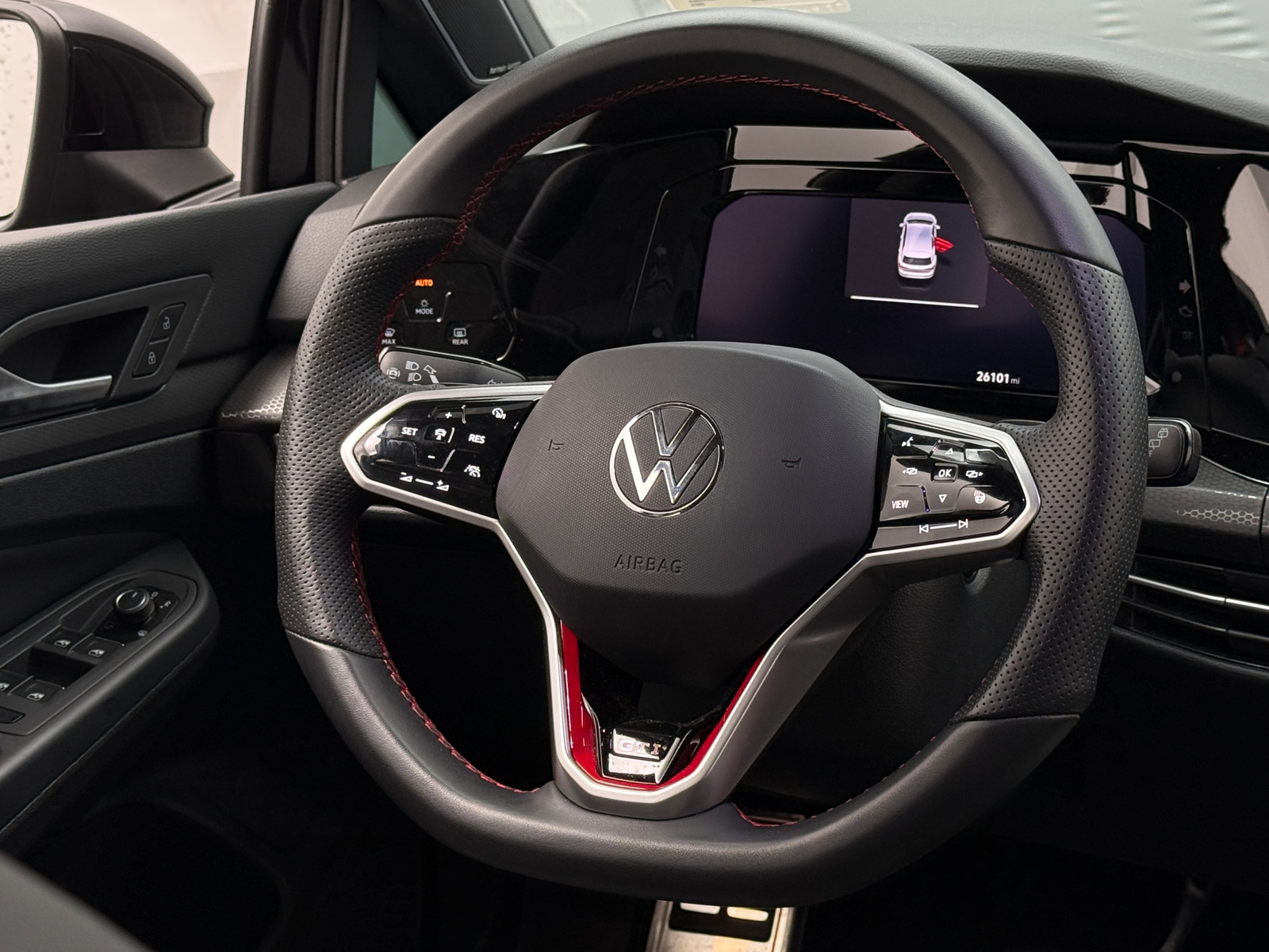 Thumbnail: 2024 Volkswagen Golf - 4