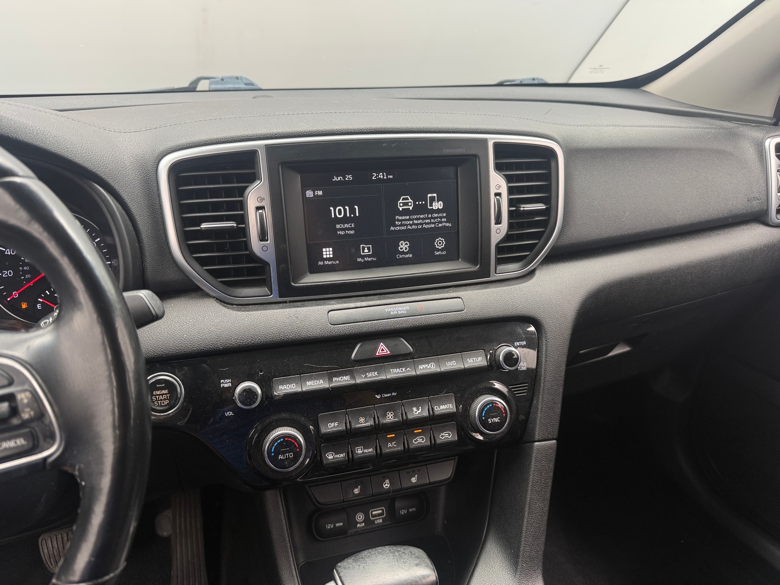 Thumbnail: 2019 Kia Sportage - 3
