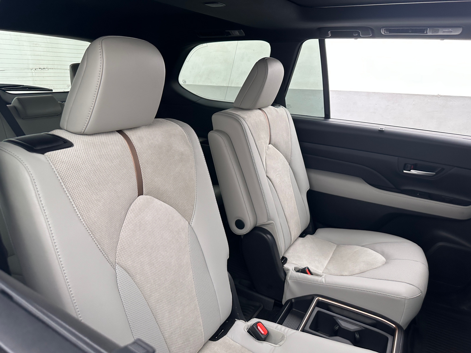 Thumbnail: 2025 Toyota Grand Highlander - 6