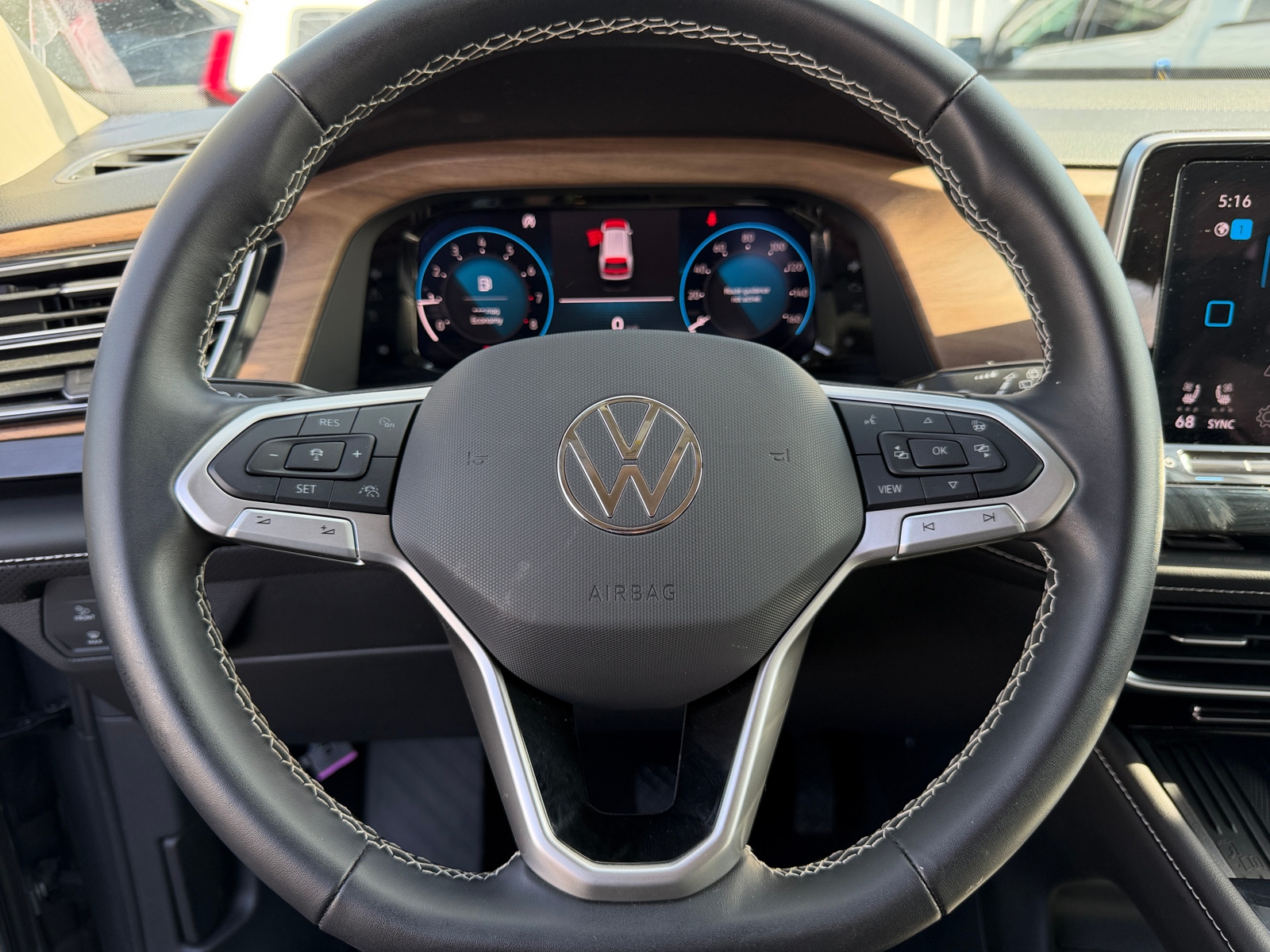 Thumbnail: 2026 Volkswagen Atlas - 4