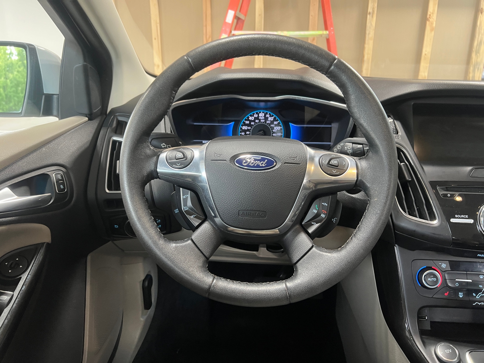 Thumbnail: 2017 Ford Focus - 5
