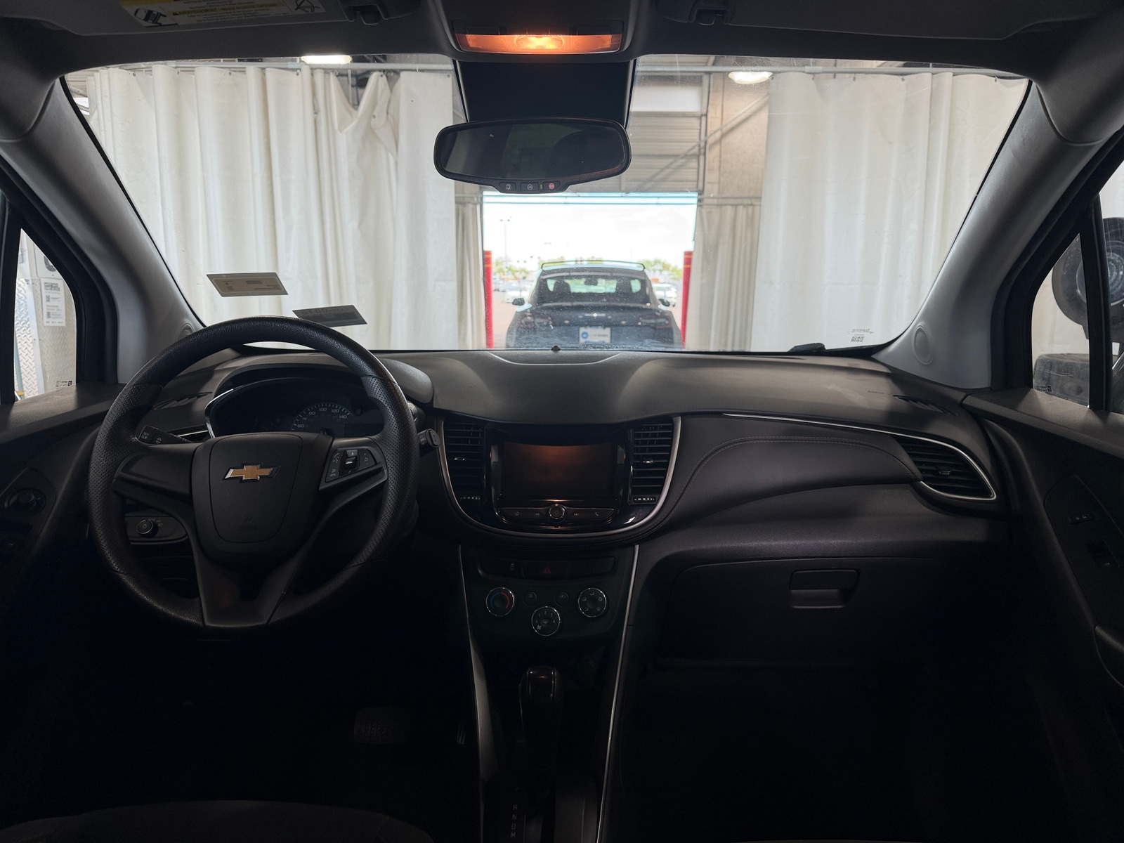 Thumbnail: 2021 Chevrolet Trax - 3