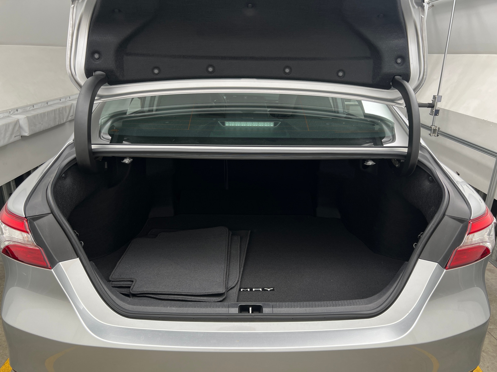 Thumbnail: 2019 Toyota Camry - 7