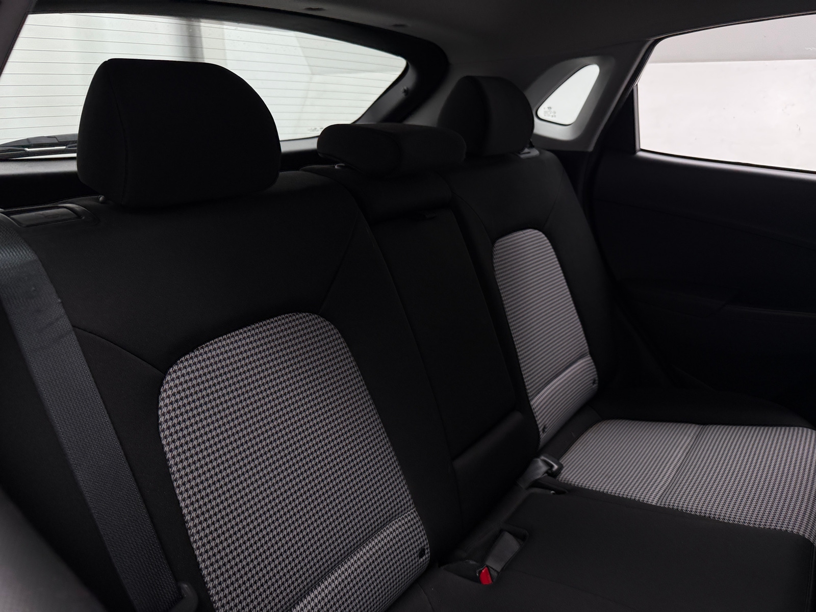 Thumbnail: 2021 Hyundai Kona - 6