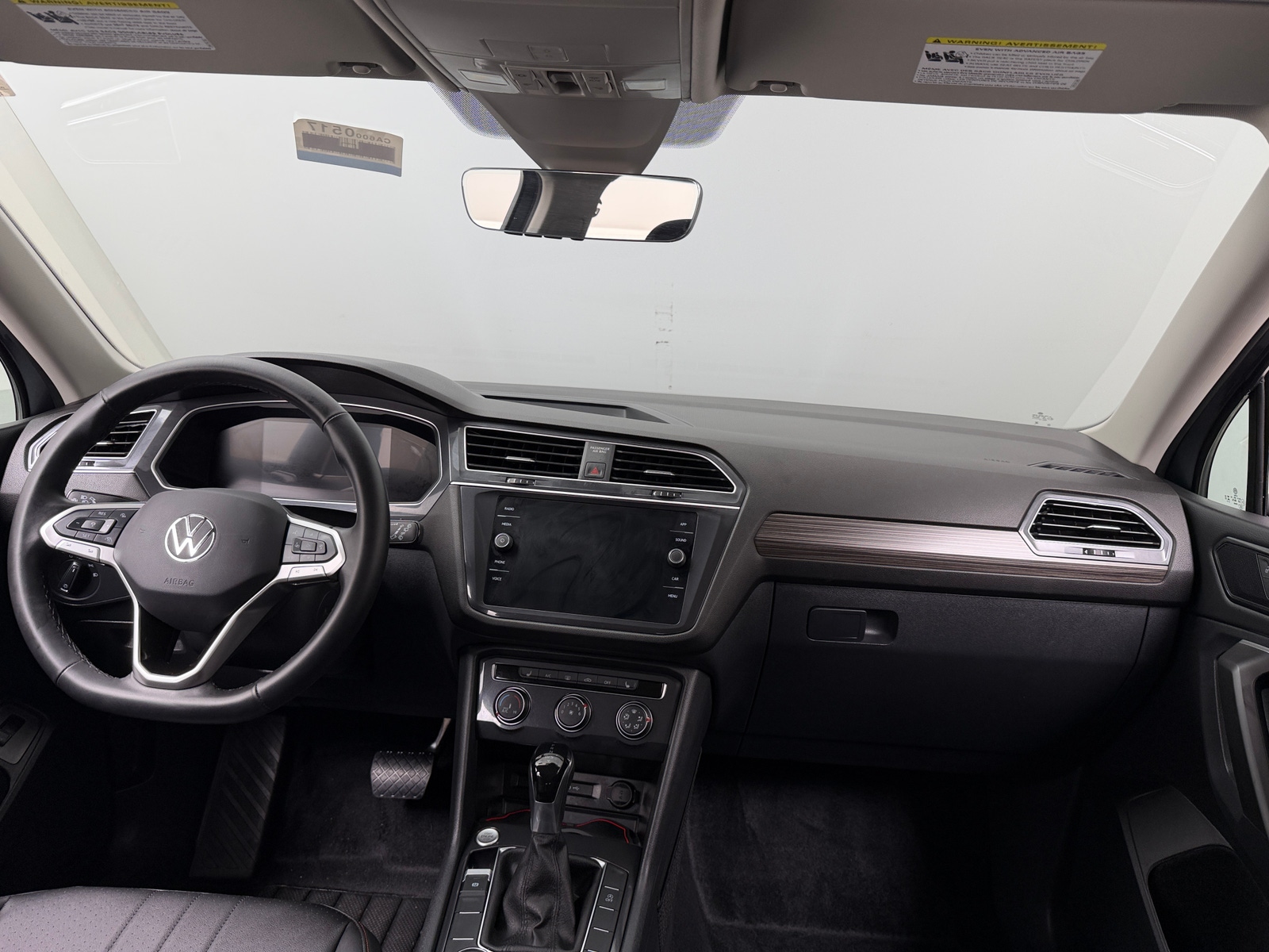 Thumbnail: 2024 Volkswagen Tiguan - 2