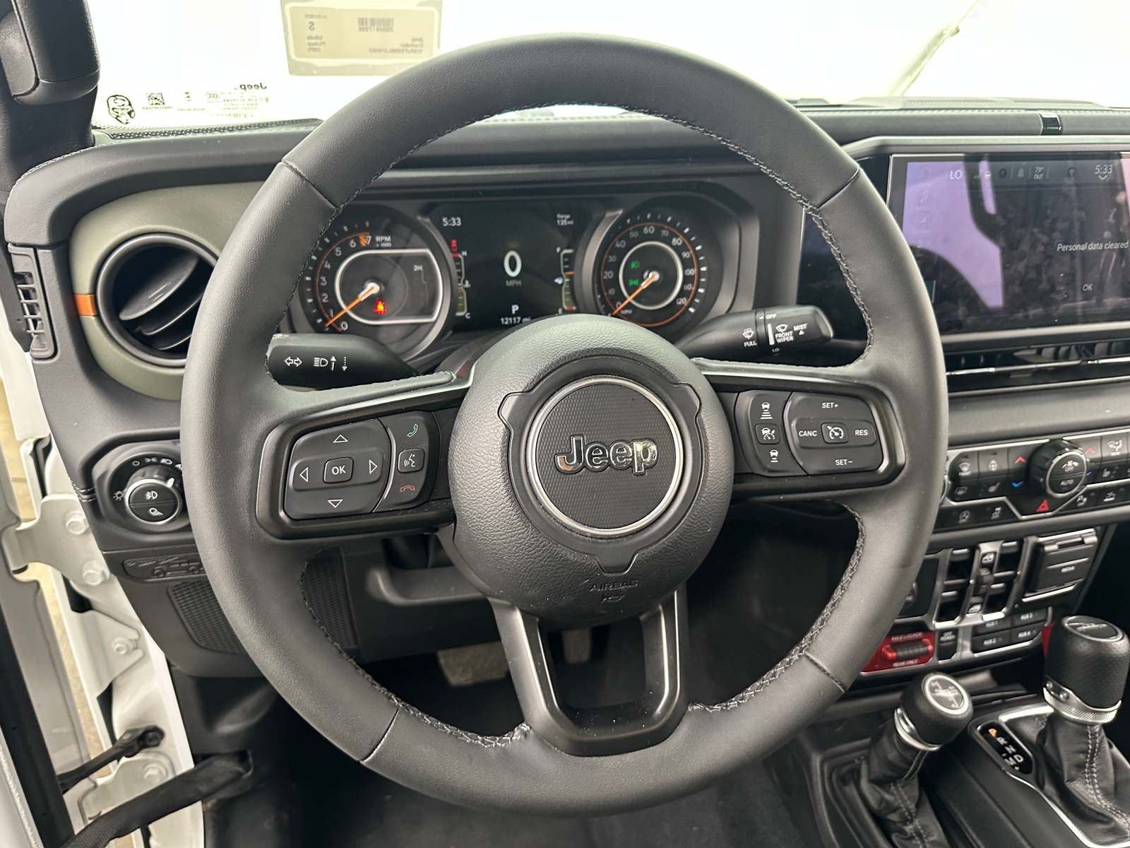 Thumbnail: 2025 Jeep Gladiator - 4