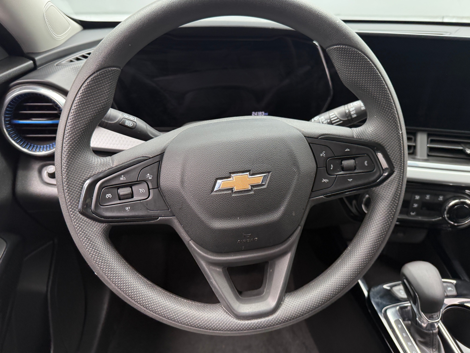 Thumbnail: 2025 Chevrolet Trax - 5