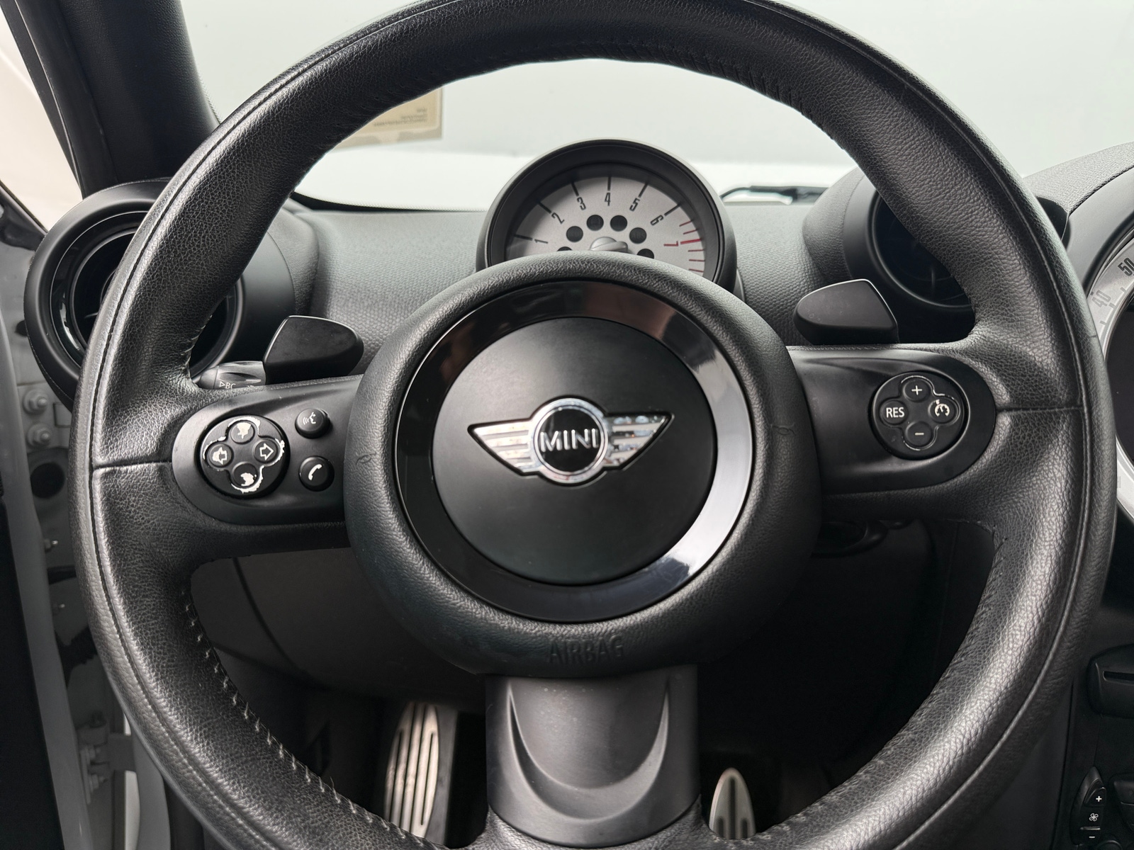 Thumbnail: 2014 MINI Cooper Countryman - 4