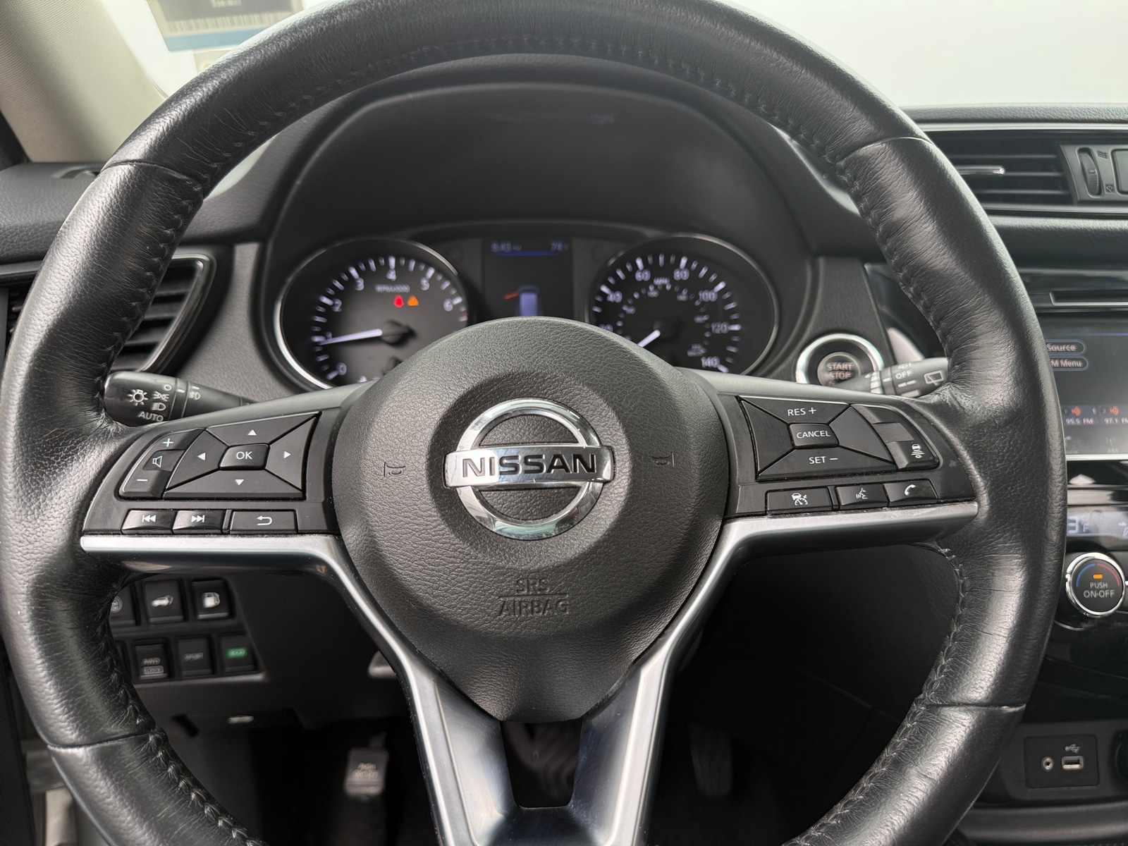 Thumbnail: 2018 Nissan Rogue - 4