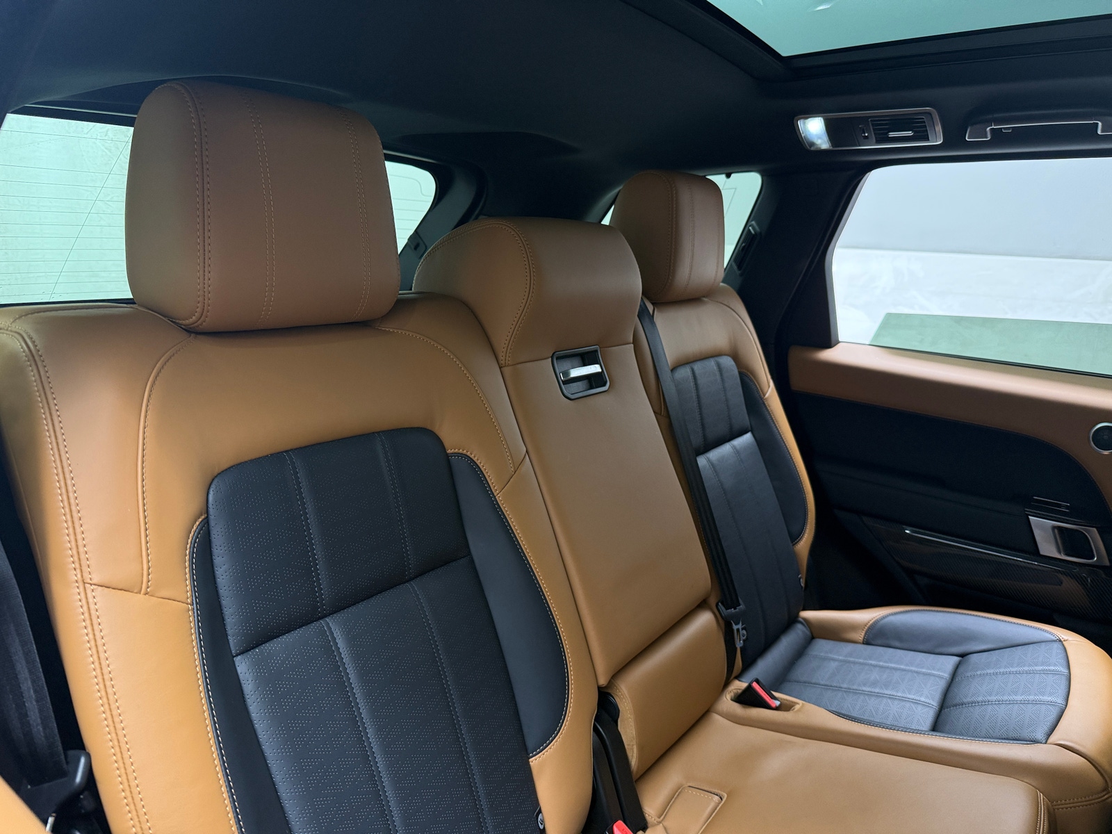 Thumbnail: 2021 Land Rover Range Rover Sport - 5