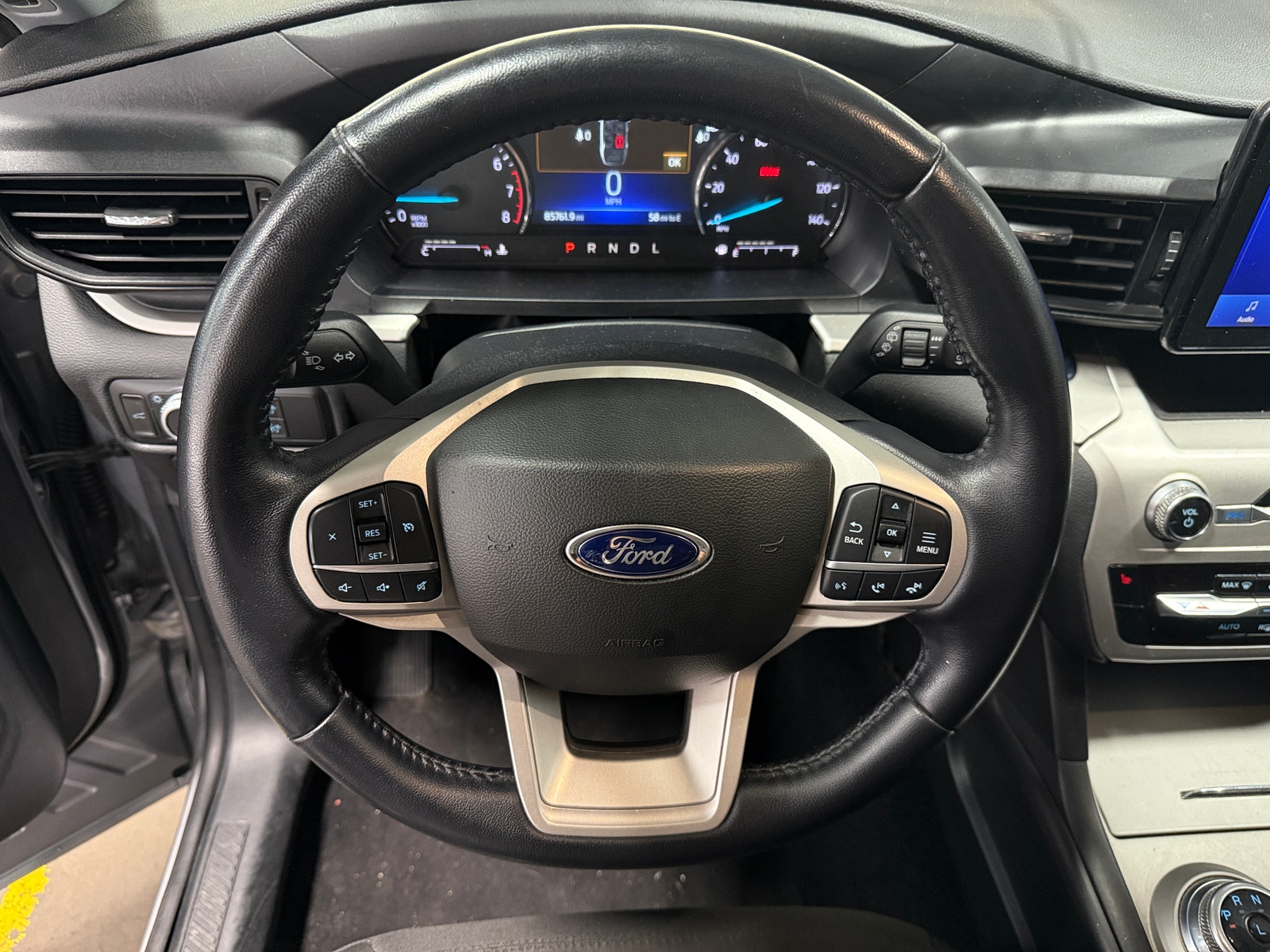 Thumbnail: 2022 Ford Explorer - 5