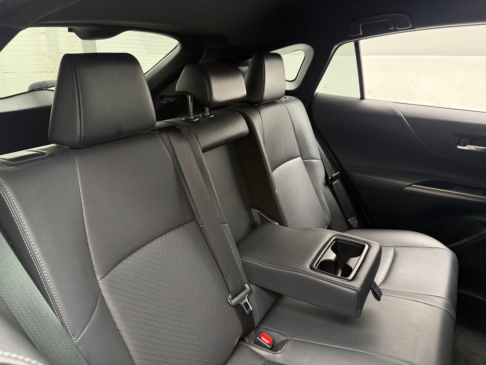 Thumbnail: 2021 Toyota Venza - 5
