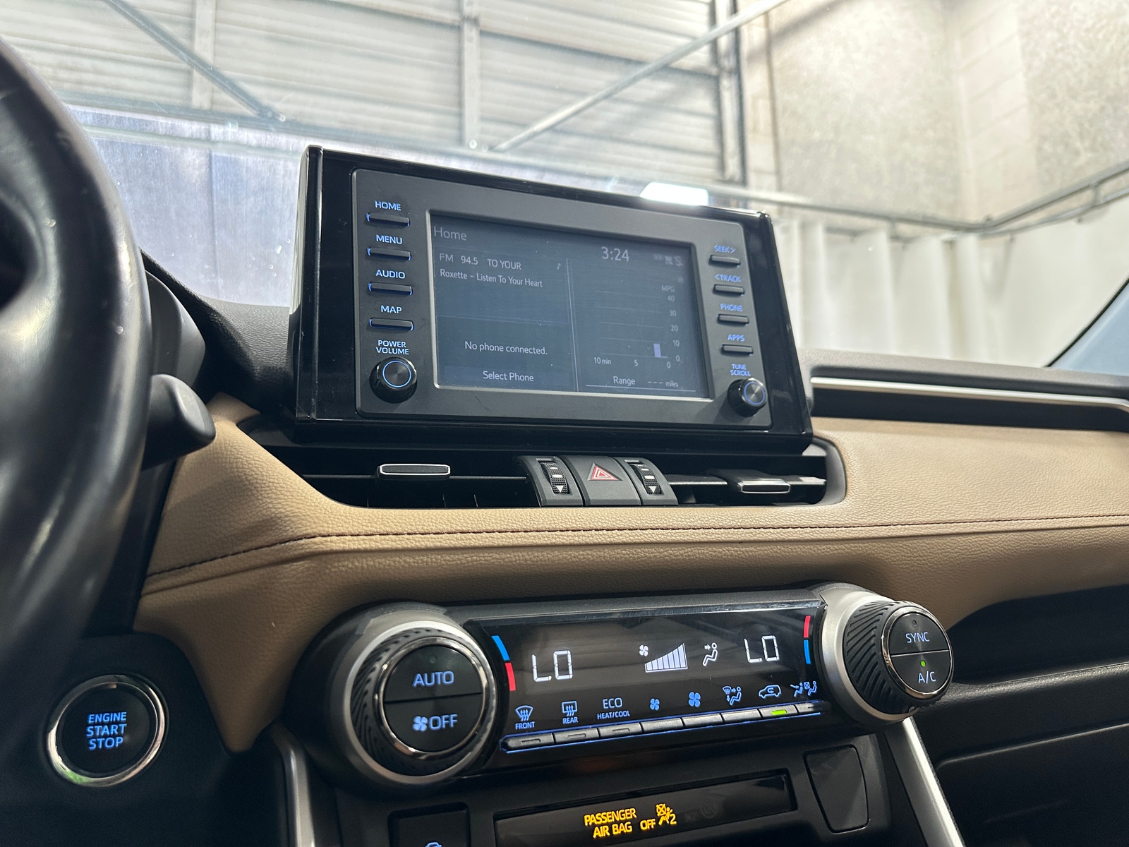 Thumbnail: 2019 Toyota RAV4 - 3