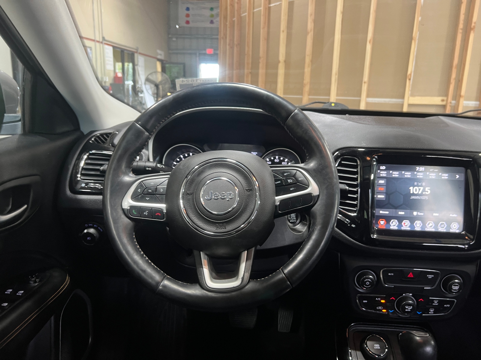 Thumbnail: 2018 Jeep Compass - 4