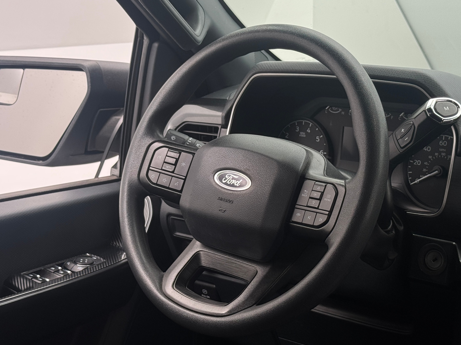 Thumbnail: 2022 Ford Econoline - 5