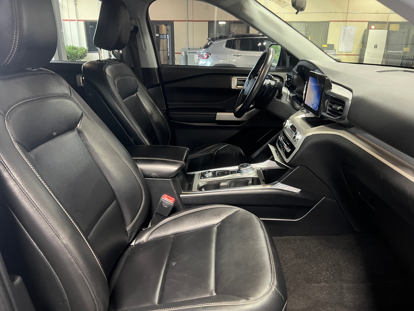 Thumbnail: 2020 Ford Explorer - 2