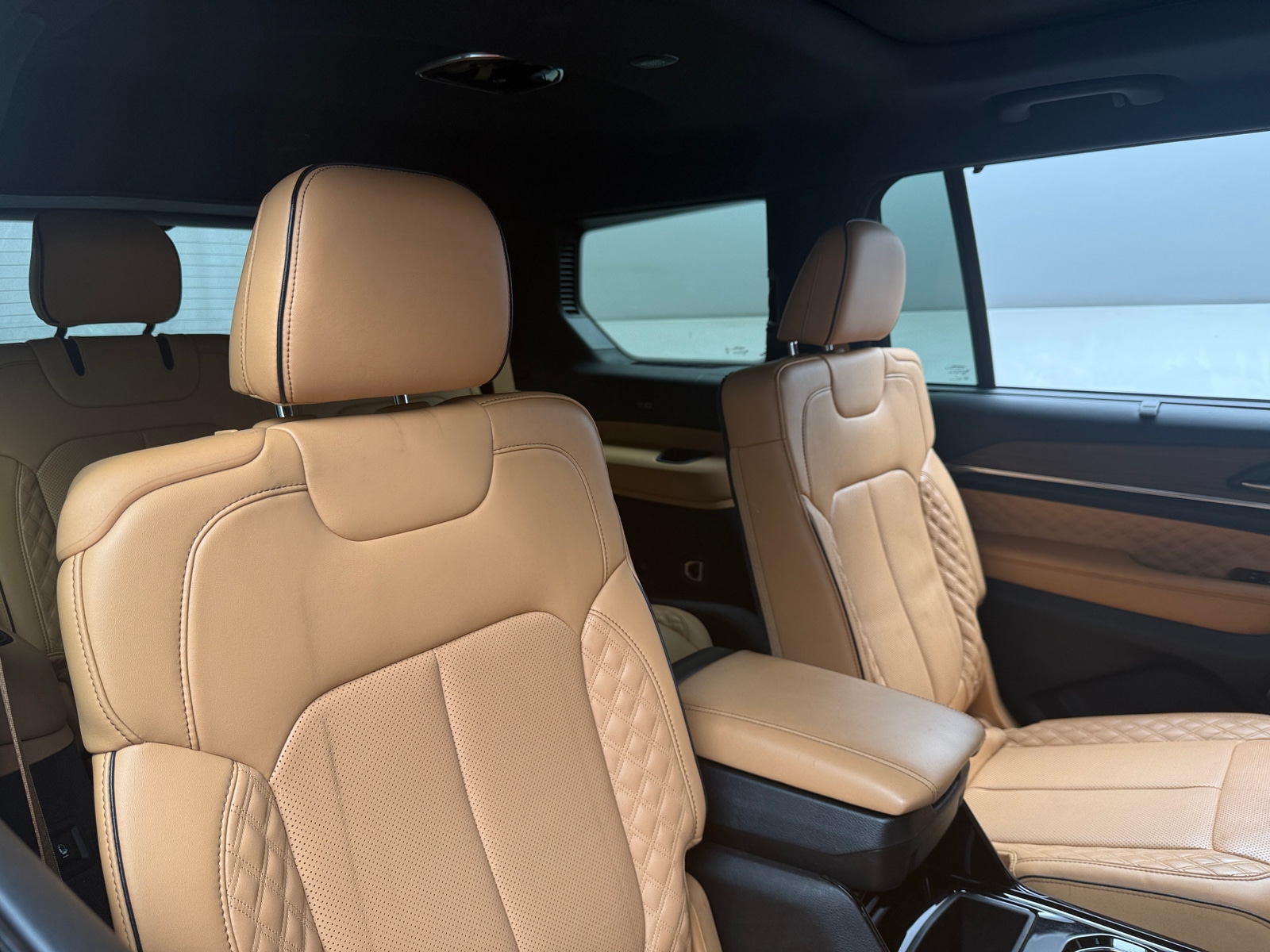 Thumbnail: 2022 Jeep Grand Cherokee L - 5