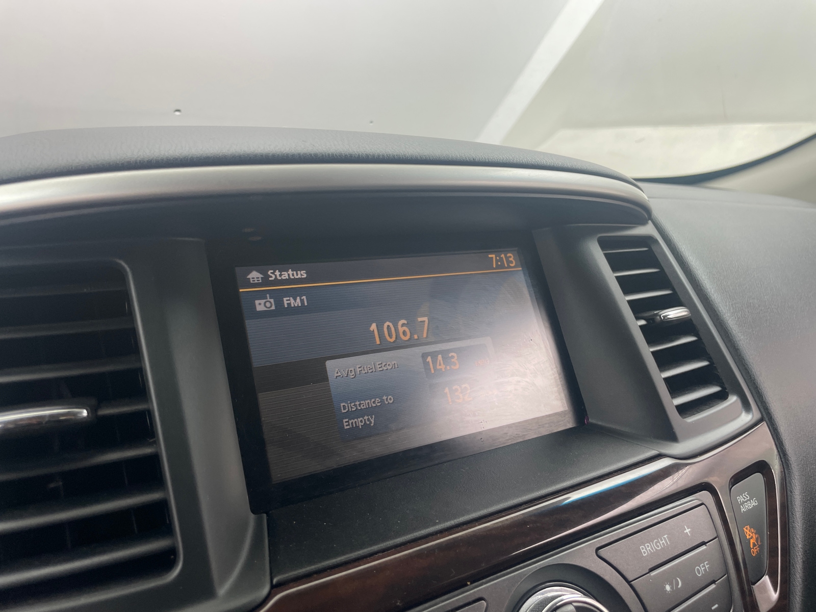 Thumbnail: 2014 Nissan Pathfinder - 3