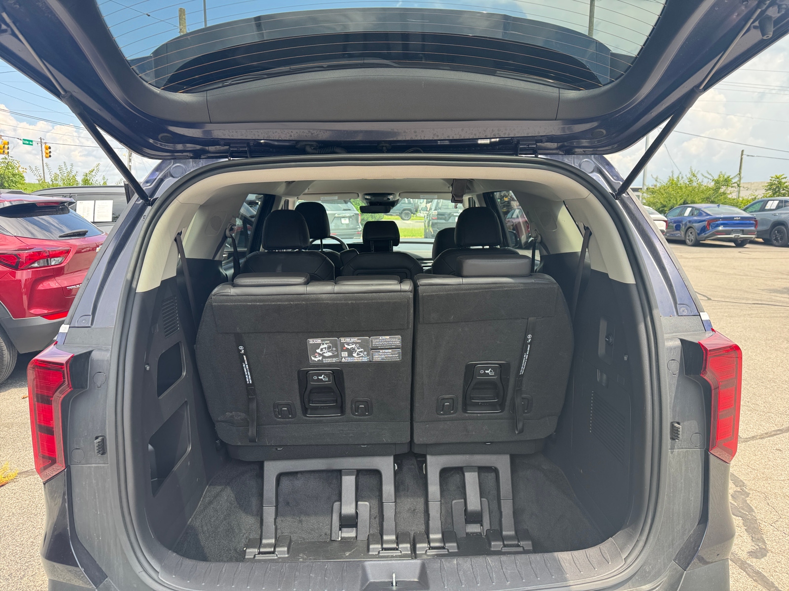 Thumbnail: 2026 Kia Carnival - 7