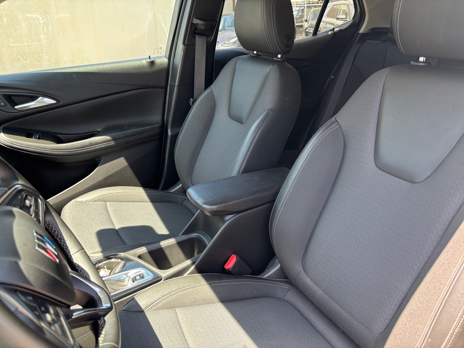 Thumbnail: 2025 Buick Encore GX - 2
