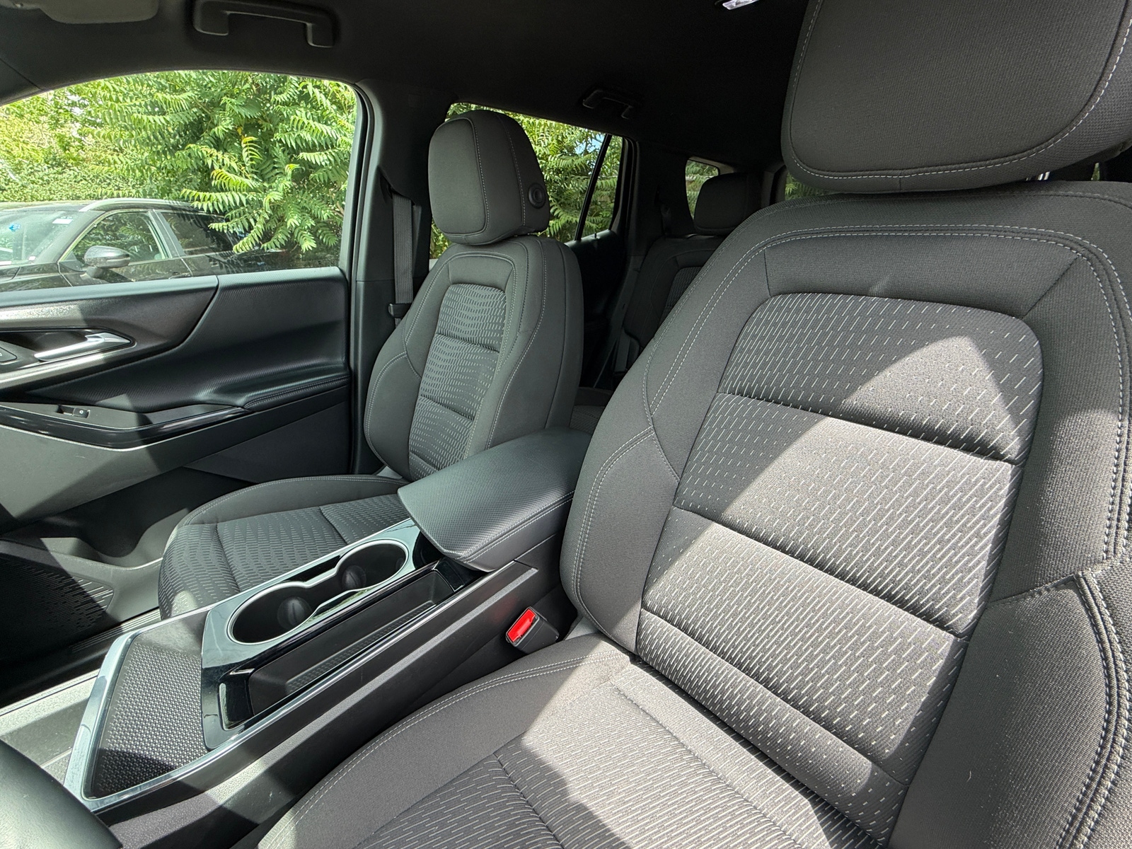 Thumbnail: 2025 Chevrolet Equinox - 2