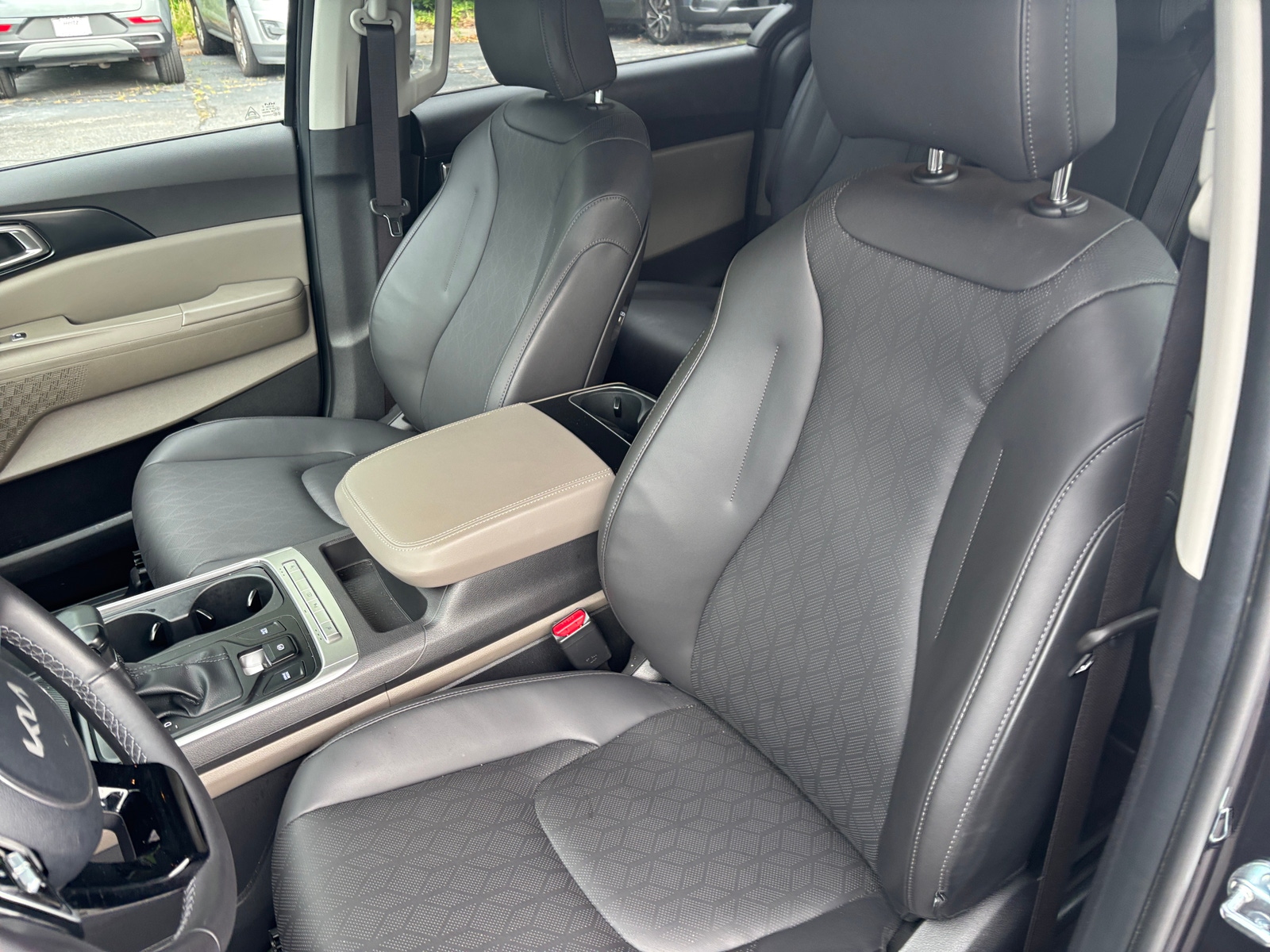 Thumbnail: 2026 Kia Carnival - 2