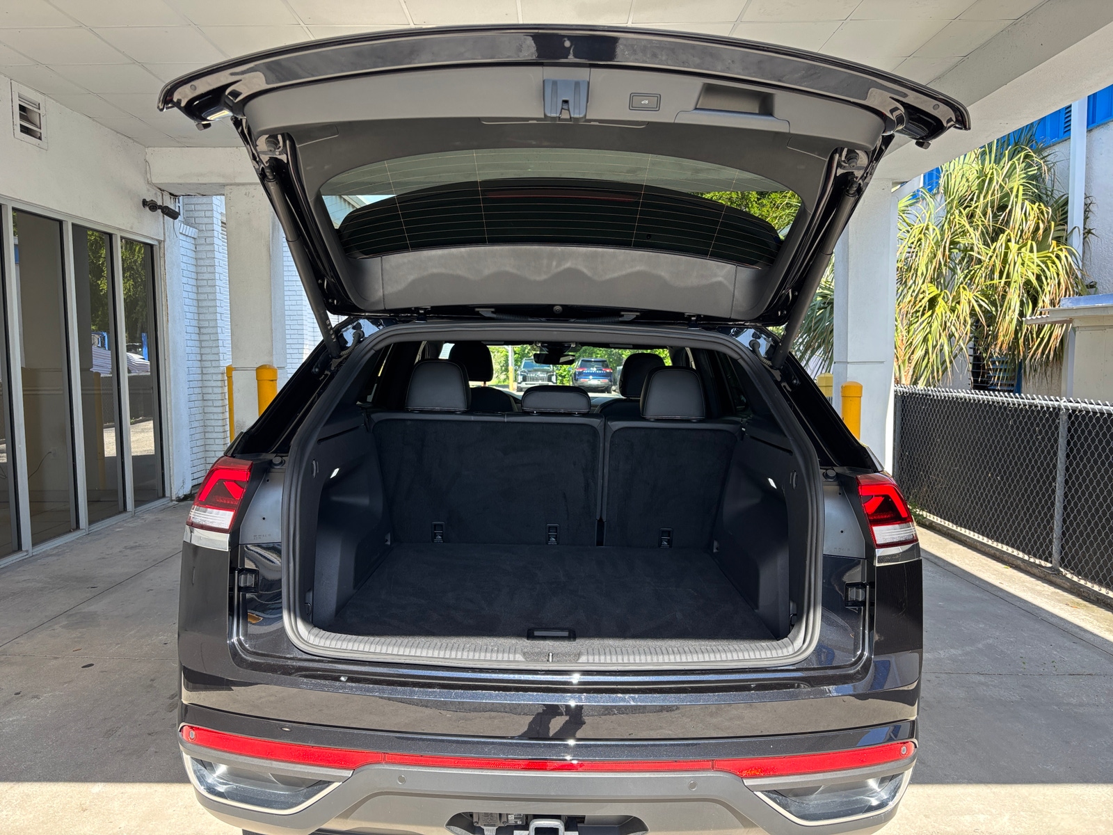 Thumbnail: 2026 Volkswagen Atlas - 5