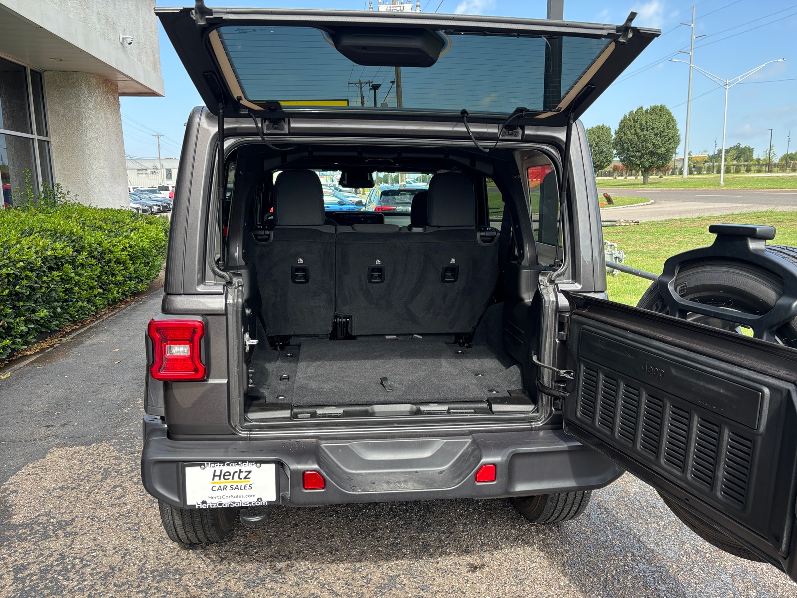 Thumbnail: 2025 Jeep Wrangler - 6