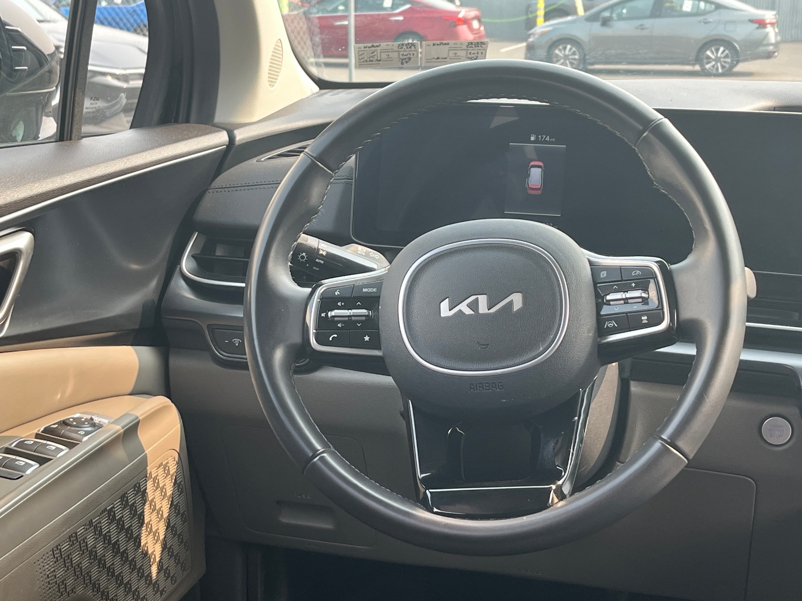 Thumbnail: 2026 Kia Carnival - 5