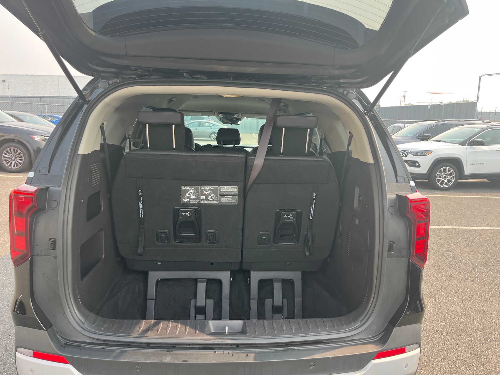 Thumbnail: 2026 Kia Carnival - 7