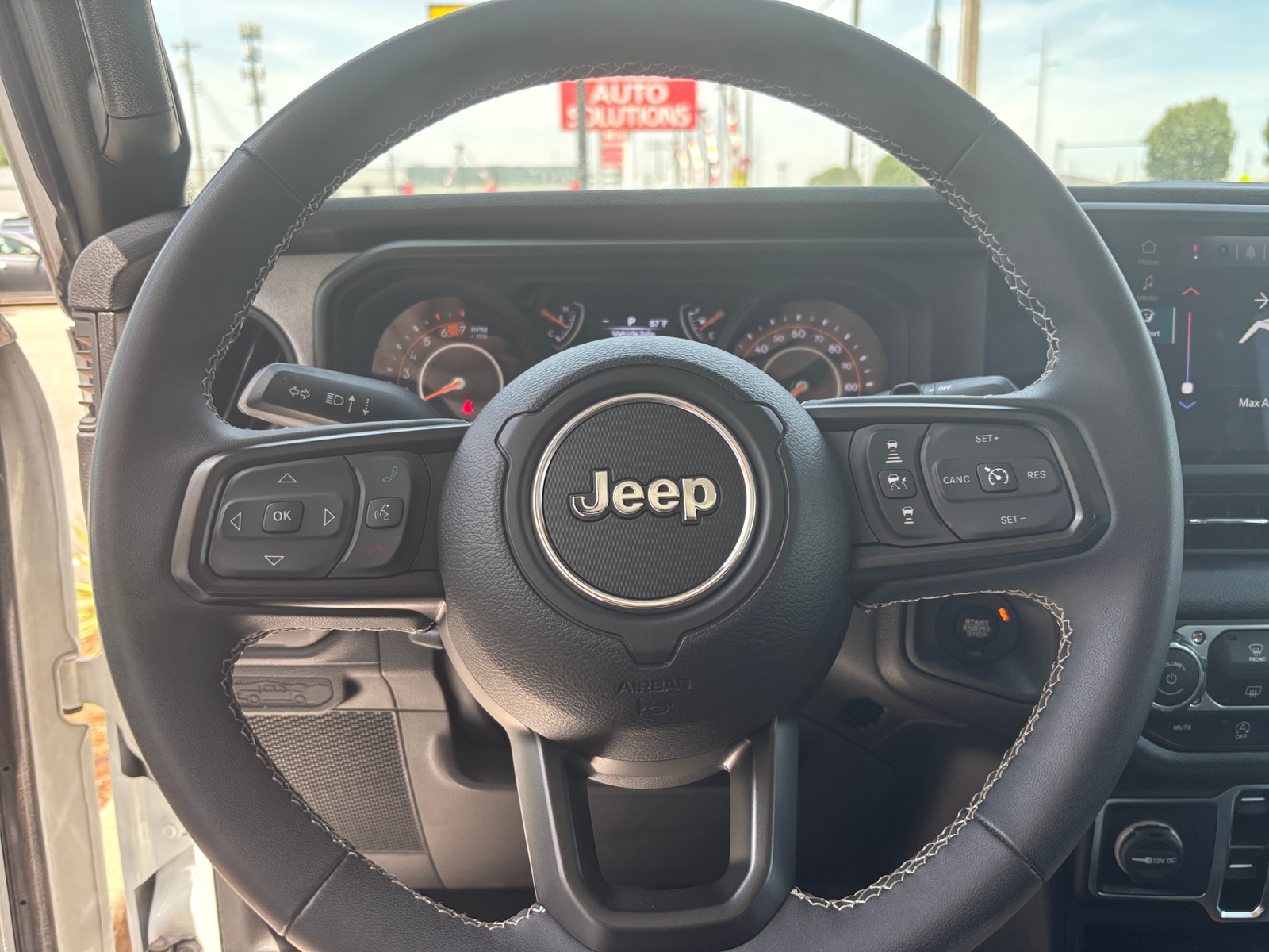 Thumbnail: 2025 Jeep Wrangler - 5