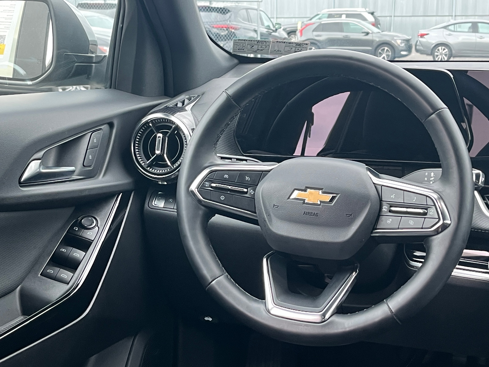 Thumbnail: 2025 Chevrolet Equinox - 4