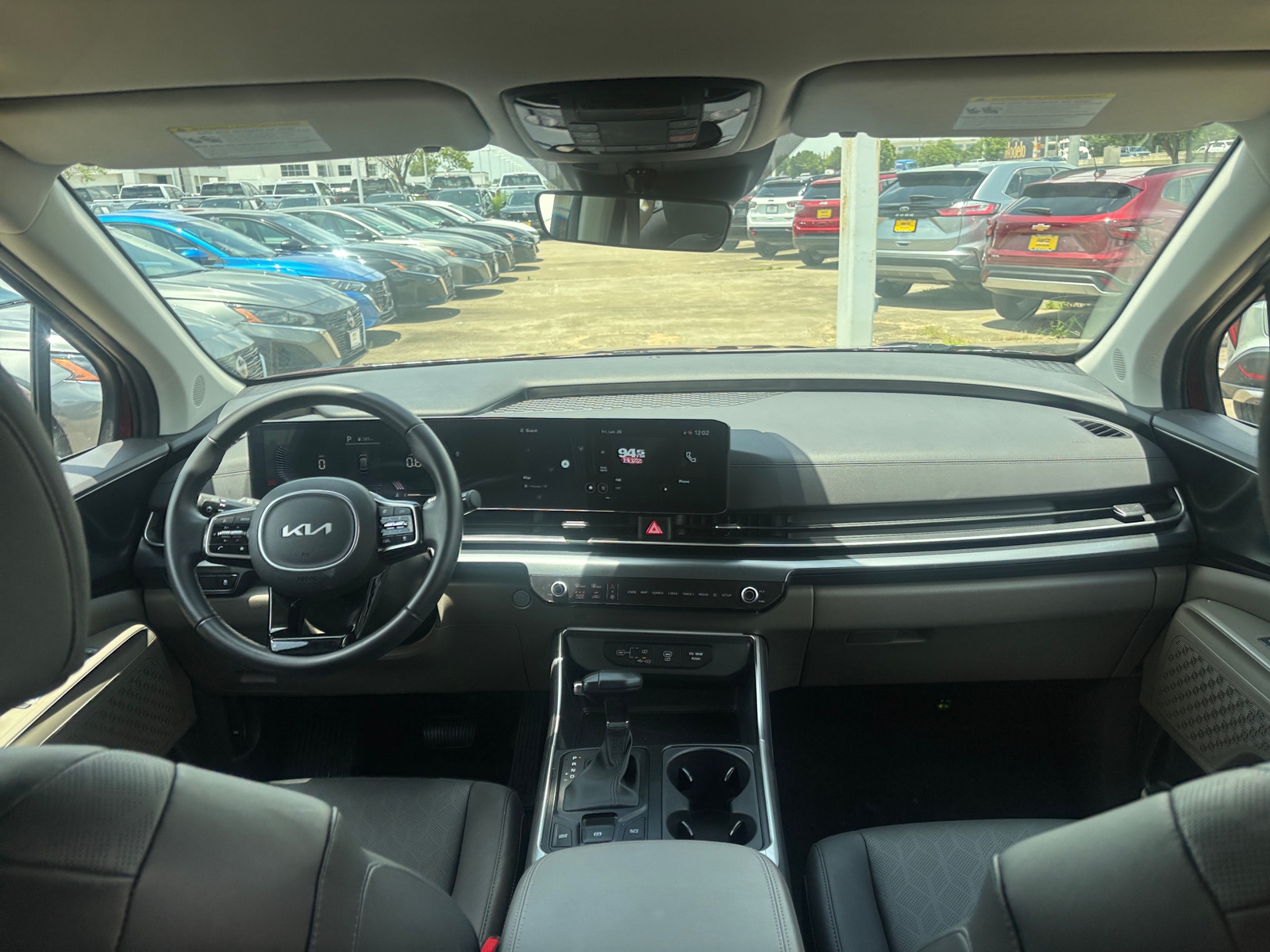Thumbnail: 2026 Kia Carnival - 3
