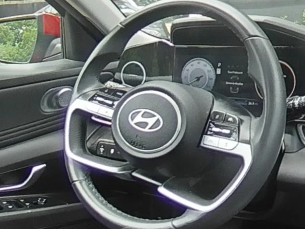 Thumbnail: 2025 Hyundai Elantra - 4