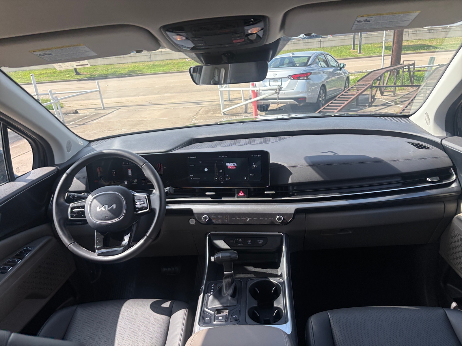 Thumbnail: 2026 Kia Carnival - 3