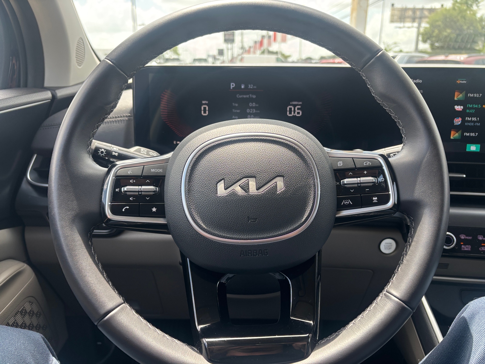 Thumbnail: 2026 Kia Carnival - 5